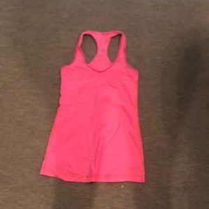Lulu workout top